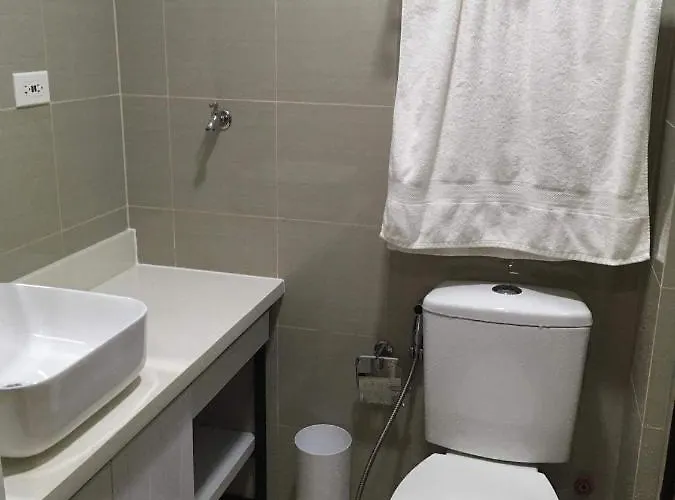 Luxury At Shore 1 Tower C1, Mall Of Complex Pasay Apartment